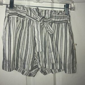 Black and White Pinstriped Paperbag Shorts🦋